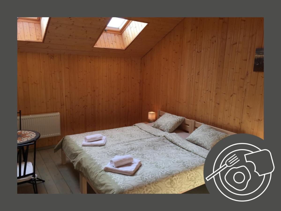 ホテル Cetri Veji ユールカルネ 部屋 写真