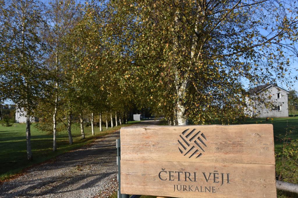 ホテル Cetri Veji ユールカルネ エクステリア 写真